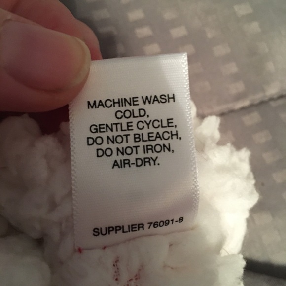 Red and White Sherpa Lined Slippers - Picture 6 of 8